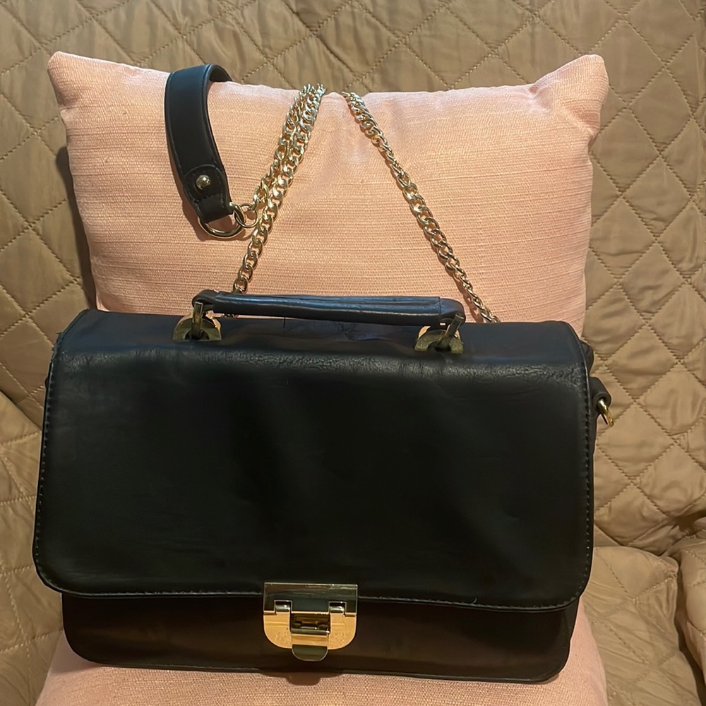 Gianni Bini black crossbody purse